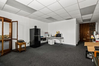 315-345 W Northwest Hwy, Palatine, IL for lease Building Photo- Image 1 of 1