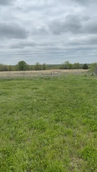 161293 N 340 Rd, Foster, OK à vendre - Vidéo sur l’inscription commerciale - Image 3 de 6