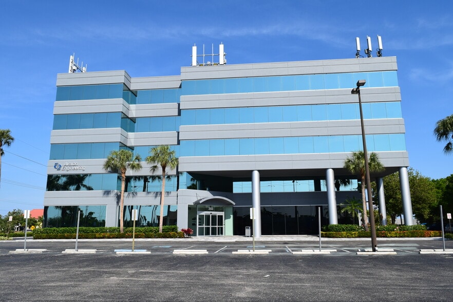 2503 Del Prado Blvd S, Cape Coral, FL for lease - Building Photo - Image 3 of 32