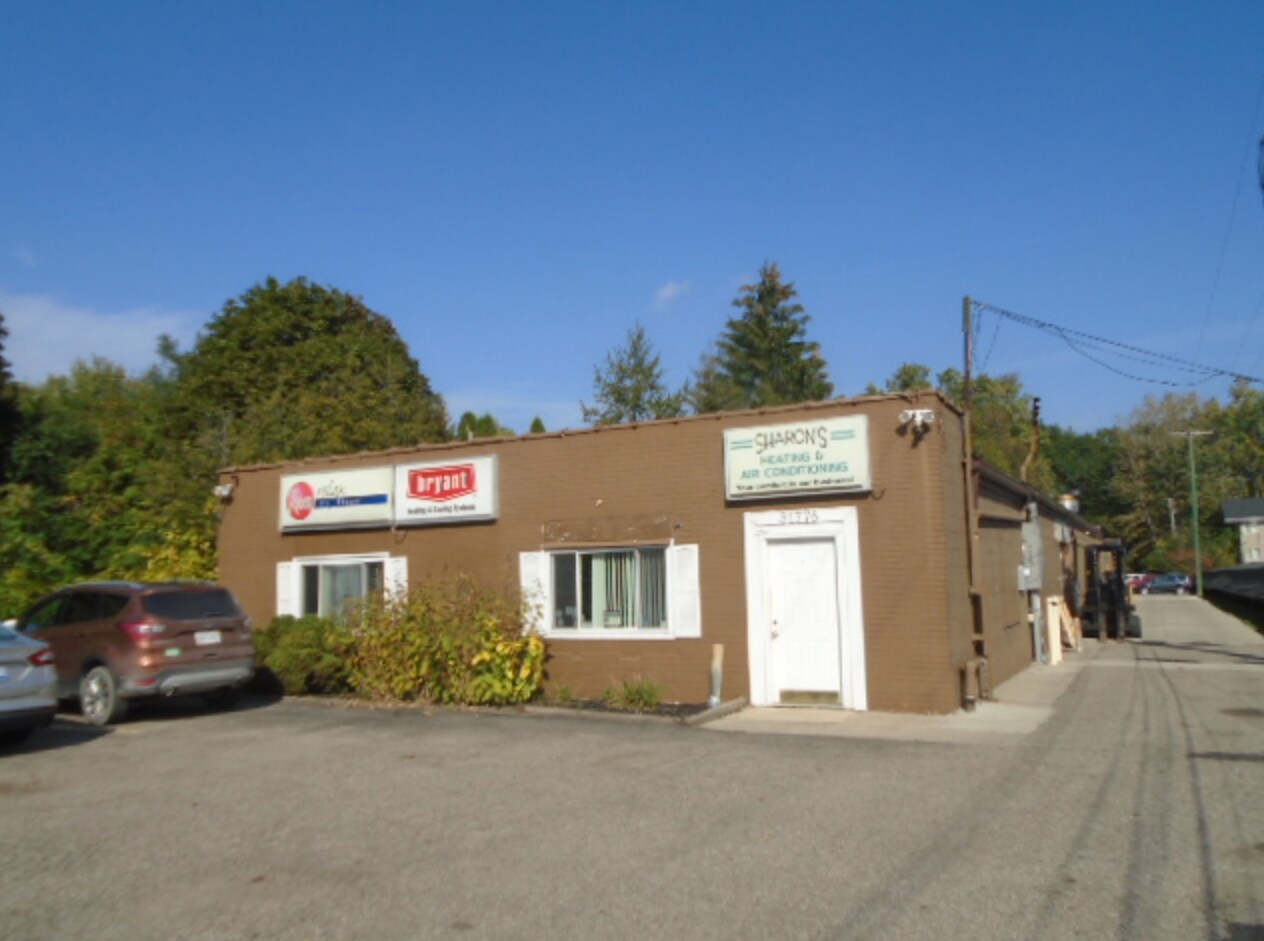 31776 Cowan Rd, Westland, MI à vendre Photo principale- Image 1 de 2