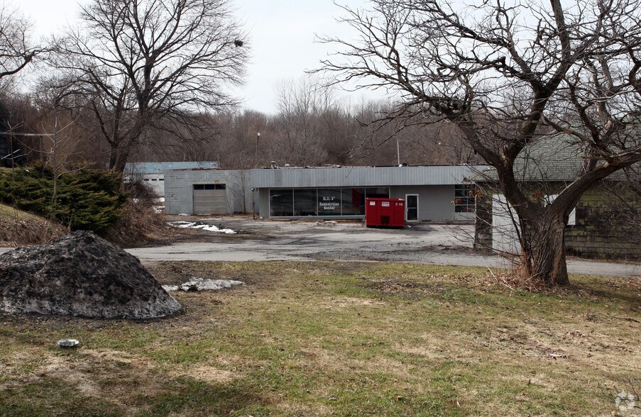 143 Grant Ave, Auburn, NY à vendre - Photo du bâtiment - Image 2 de 4