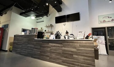 30 W Biddle St, Baltimore, MD for lease Interior Photo- Image 2 of 3