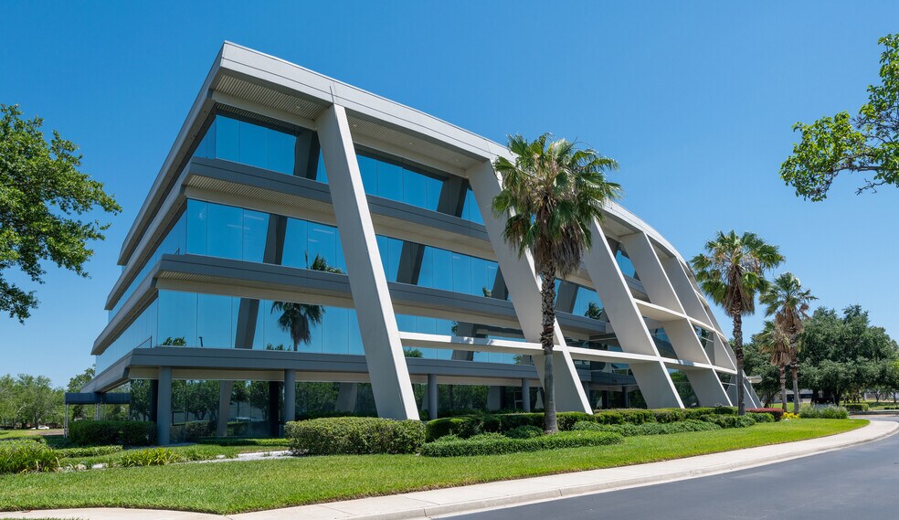 4190 Belfort Rd, Jacksonville, FL à louer - Photo du bâtiment - Image 1 de 3