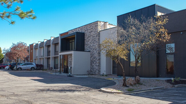 Plus de détails pour 4465 S Century Dr, Salt Lake City, UT - Multi-résidentiel à vendre