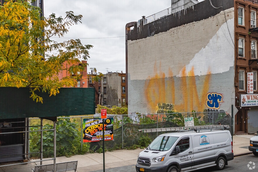 1215-1217 Fulton St, Brooklyn, NY for lease - Building Photo - Image 2 of 4