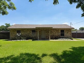 More details for 414 N Kealy Ave, Lewisville, TX - Office for Sale