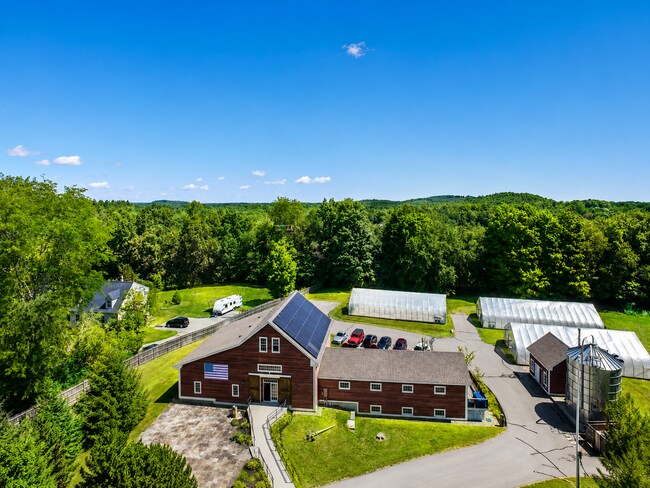 Plus de détails pour 244 Amesbury Rd, Kensington, NH - Commerce de détail, Local d'activités à louer