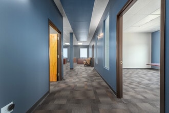 6659 Pearl Rd, Parma Heights, OH for lease Interior Photo- Image 1 of 9