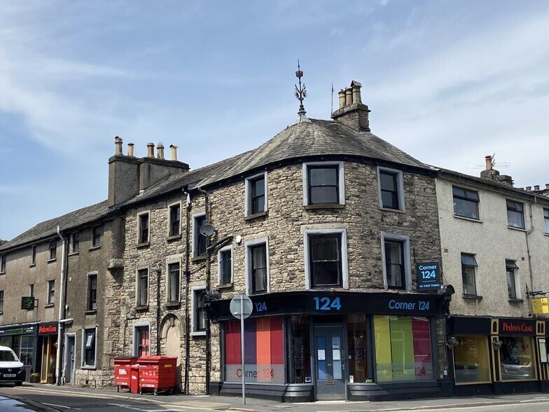 124 Stricklandgate, Kendal for sale - Building Photo - Image 2 of 13
