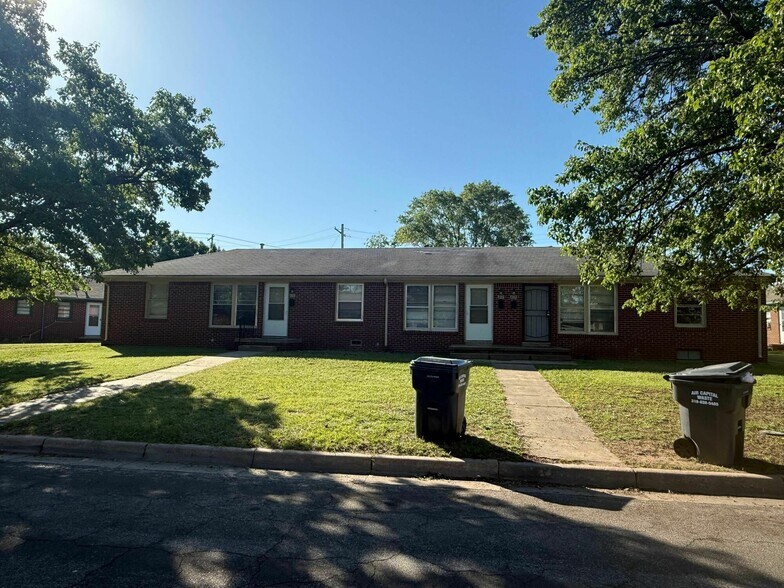 810 S San Pablo Ln, Wichita, KS à vendre - Photo du bâtiment - Image 3 de 5