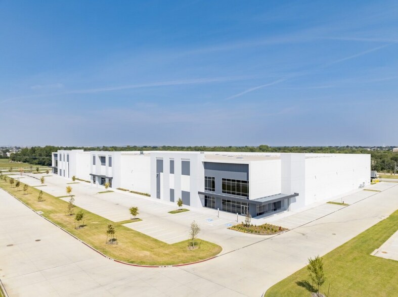 2152 Cantrell Sansom Rd, Fort Worth, TX à louer - Photo du bâtiment - Image 3 de 5