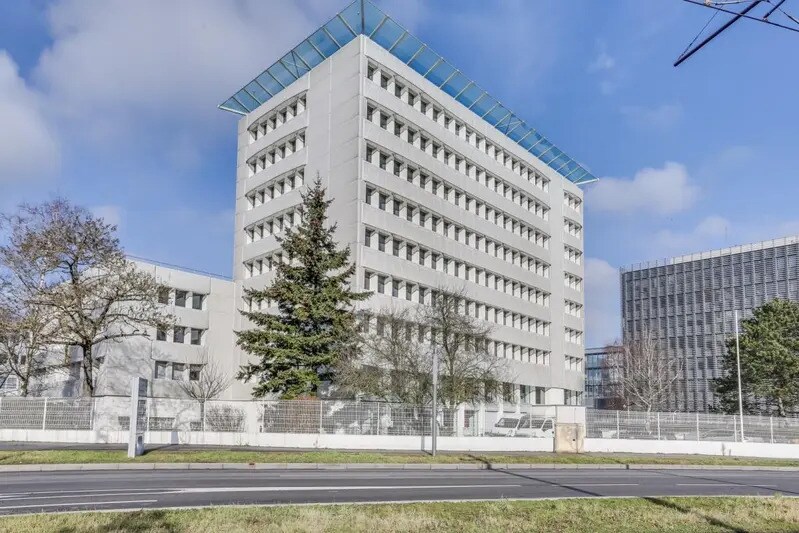 11 Avenue Morane Saulnier, Vélizy-Villacoublay à louer Photo du bâtiment- Image 1 de 13