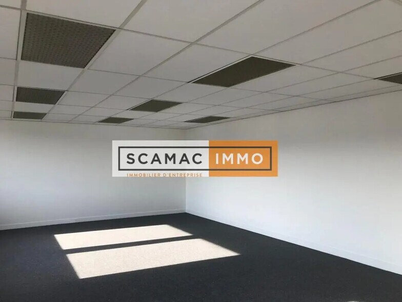 Industriel dans Vitry-sur-Seine à louer - Photo intérieure - Image 3 de 4