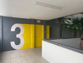 250 Catalonia Ave, Coral Gables, FL for lease Interior Photo- Image 1 of 5
