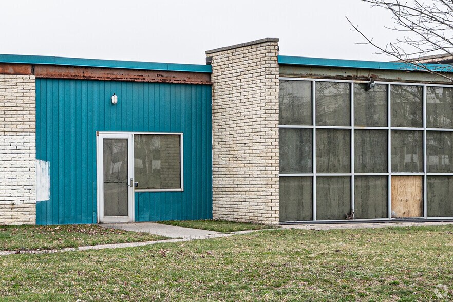 536 Broadhollow Rd, Melville, NY for lease - Building Photo - Image 3 of 6