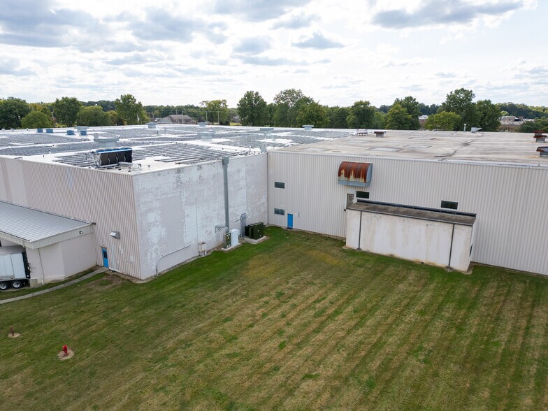 6800 N Chestnut St, Ravenna, OH à vendre - Photo du bâtiment - Image 3 de 40
