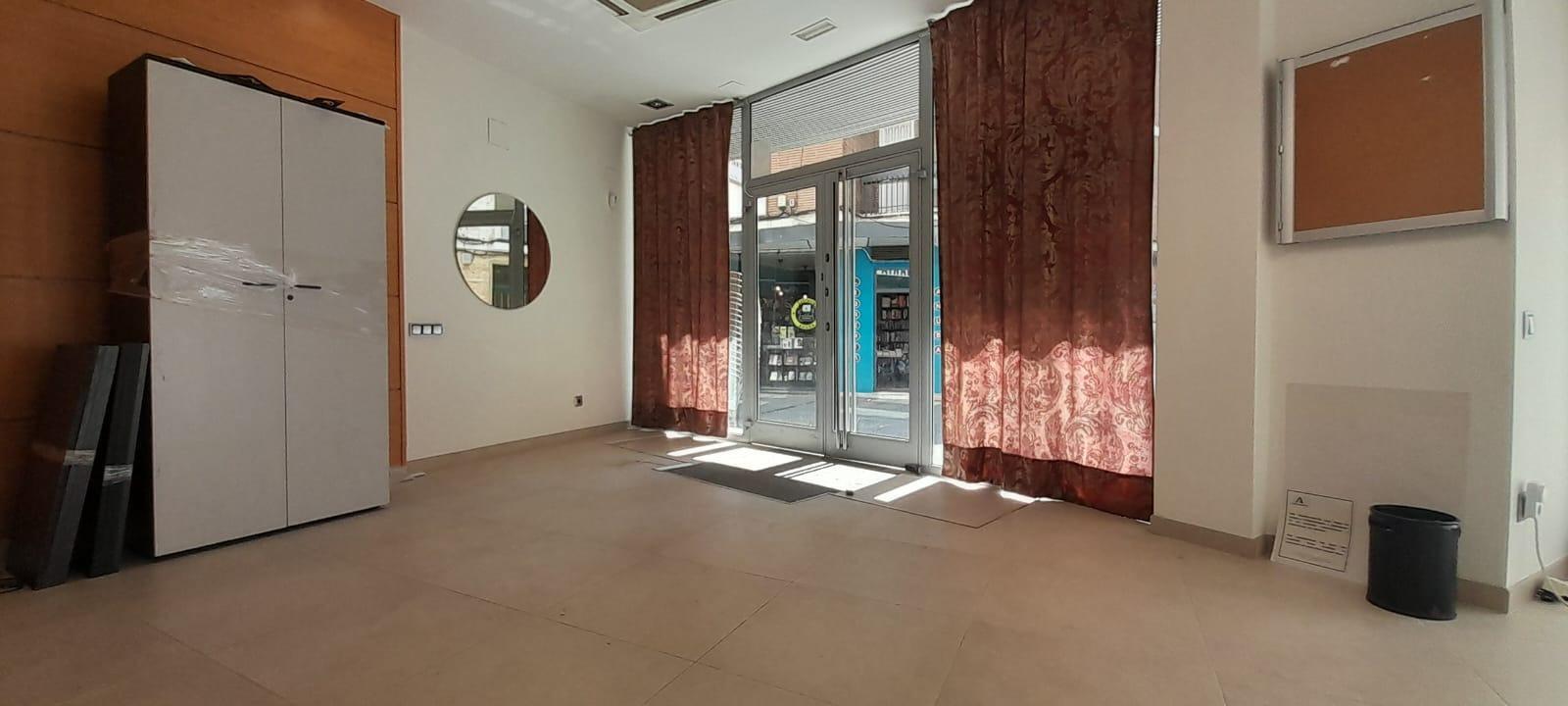 Retail in Córdoba, Córdoba for lease Interior Photo- Image 1 of 26