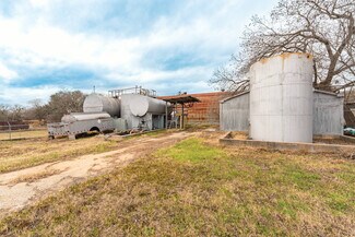 Plus de détails pour 960 Southern Pacific ln, Floresville, TX - Industriel à vendre