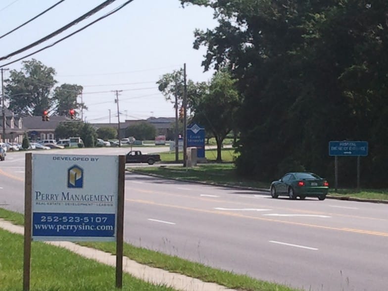 2683 N Heritage St, Kinston, NC for sale - Building Photo - Image 2 of 2