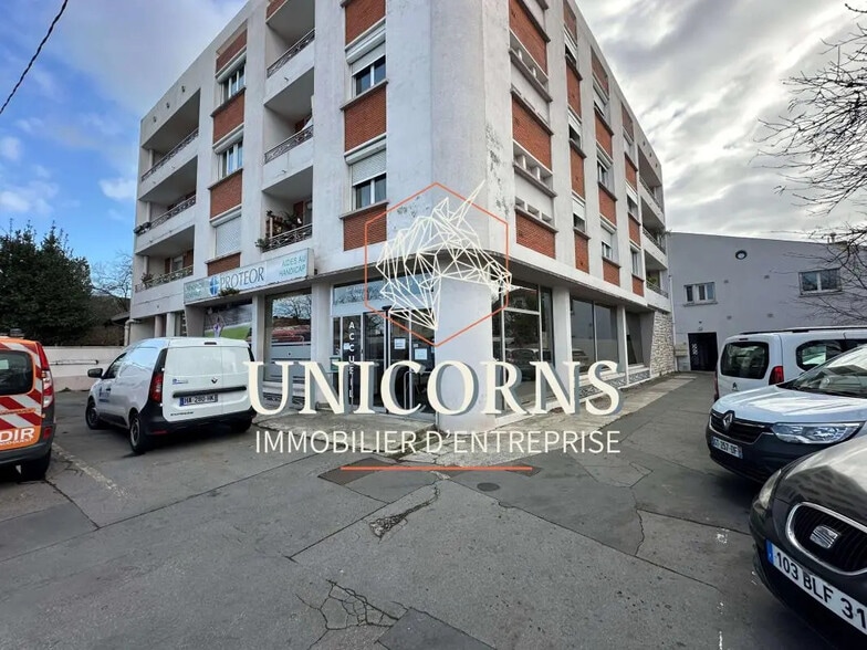 Retail in Toulouse for lease - Building Photo - Image 1 of 4