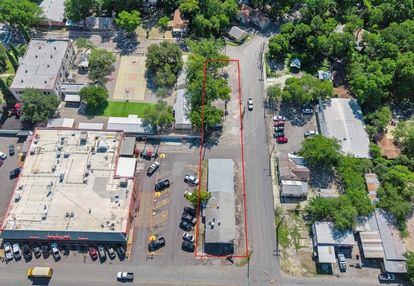 202 E Canal St, Del Rio, TX for sale - Aerial - Image 3 of 5