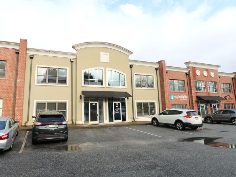 955 W Wade Hampton Blvd, Greer, SC for lease Building Photo- Image 1 of 8