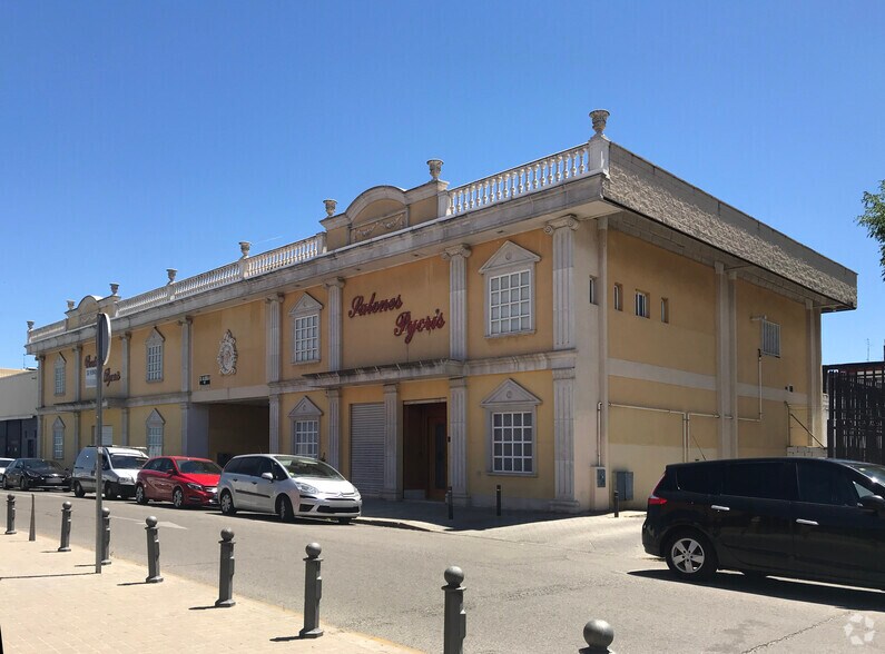 Commerce de détail dans Móstoles, Madrid à vendre - Photo du bâtiment - Image 2 de 2