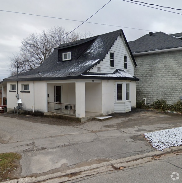 57 Nottawasaga St, Orillia, ON à vendre - Photo du bâtiment - Image 2 de 2