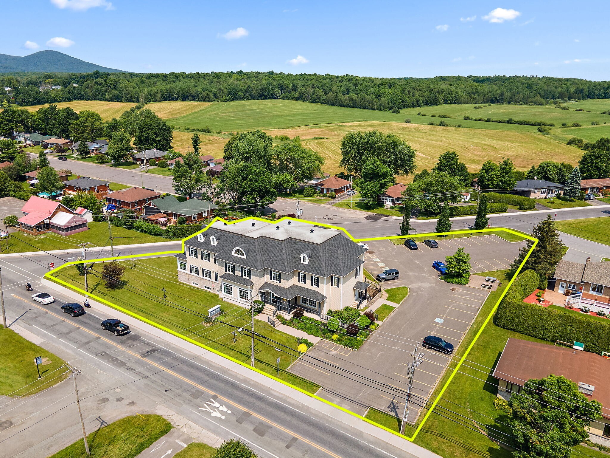 210 Rue Lewis O, Waterloo, QC à vendre Photo du bâtiment- Image 1 de 1