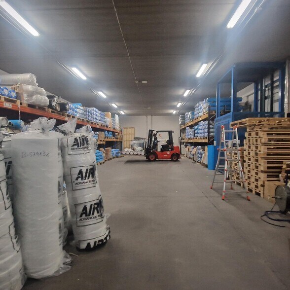 Industrial in Madrid, Madrid for lease - Interior Photo - Image 3 of 17