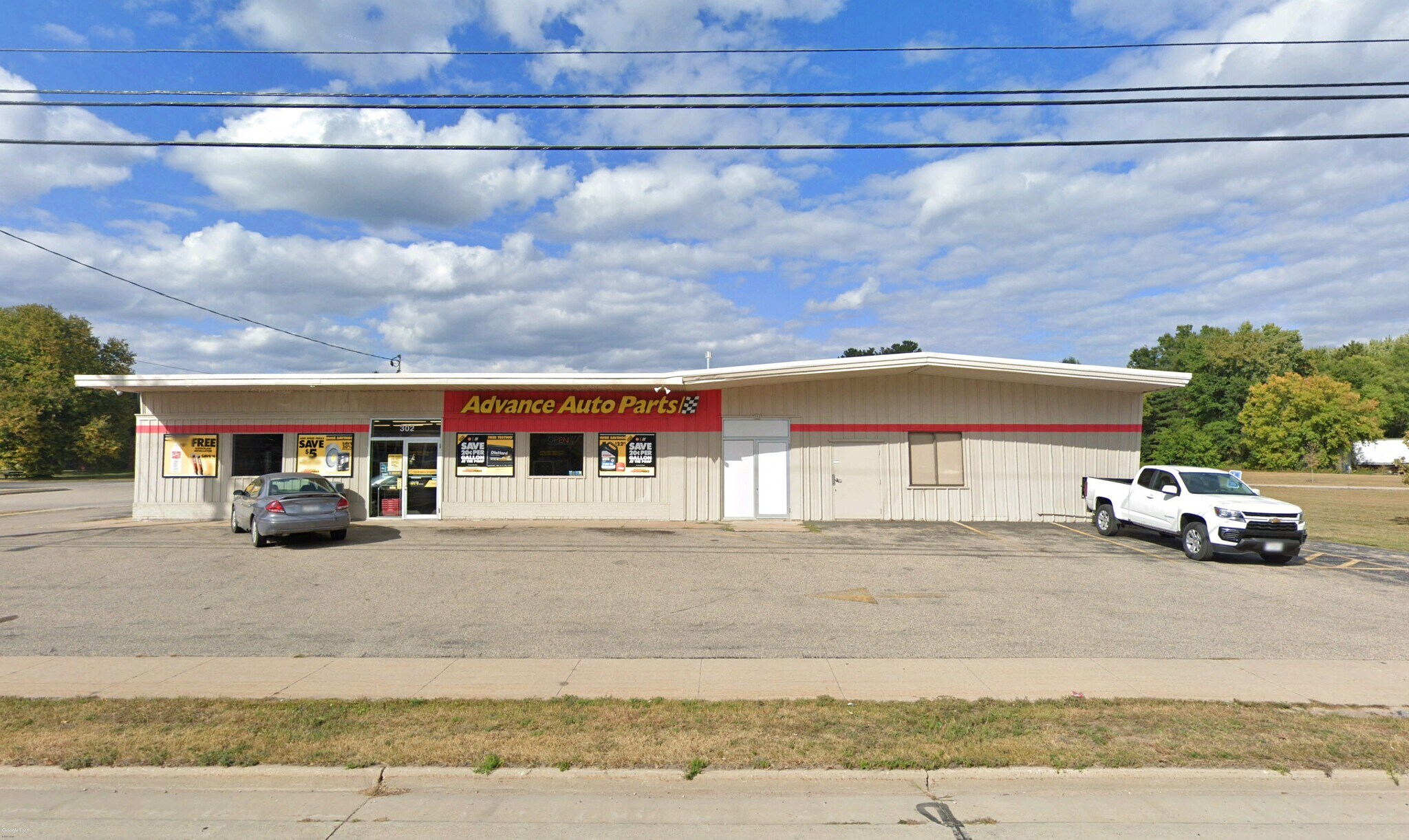 302 E Main St, Wautoma, WI à louer Photo du bâtiment- Image 1 de 2