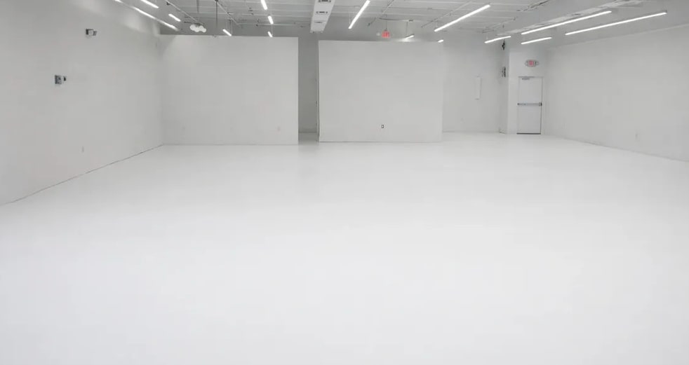 376 NW 25th St, Miami, FL for lease - Primary Photo - Image 1 of 1