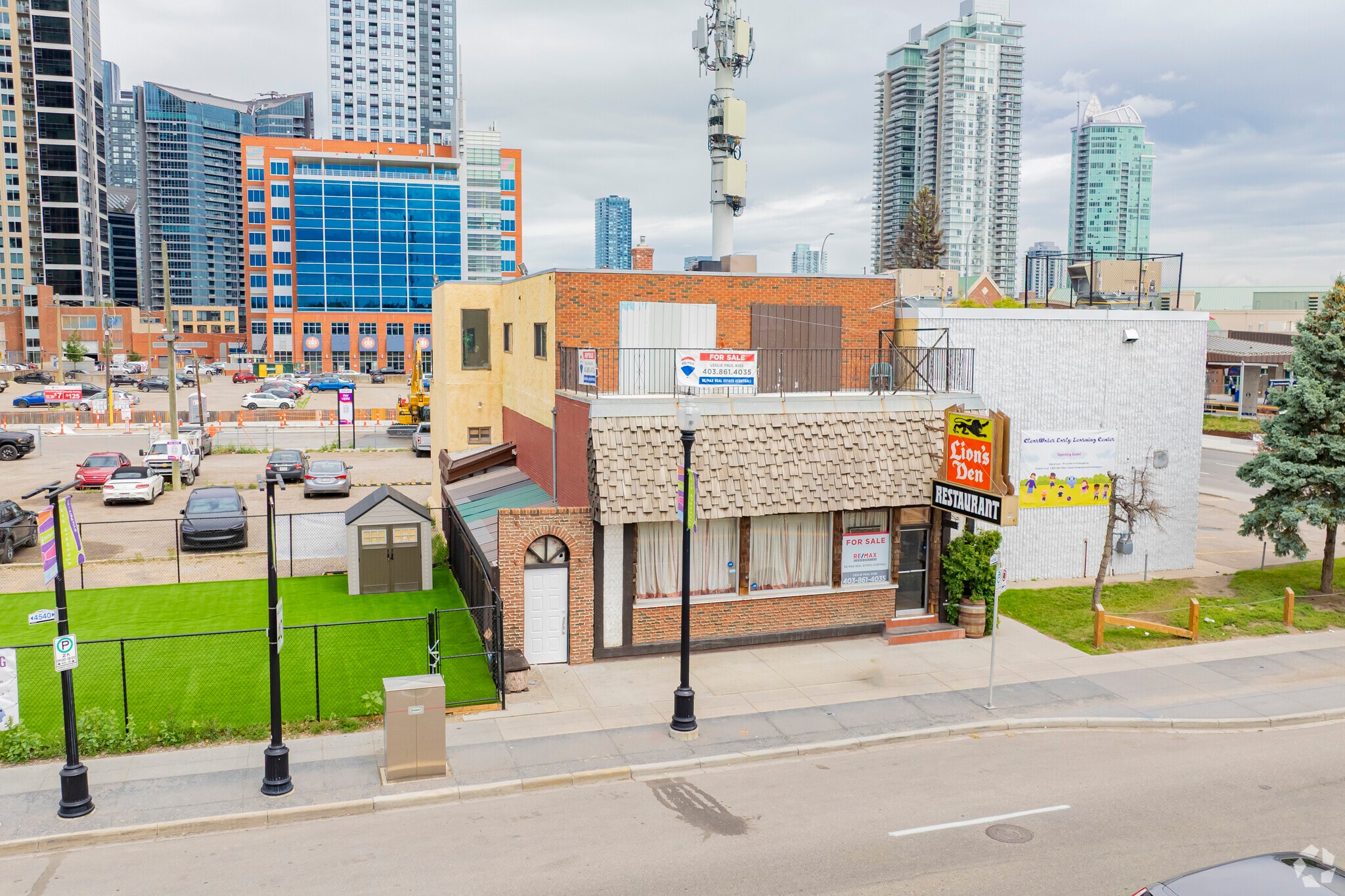 234 17th Ave SE, Calgary, AB for sale Primary Photo- Image 1 of 1