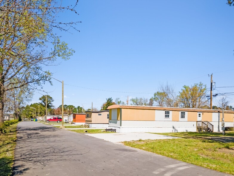 3410 Neuse Blvd, New Bern, NC for sale - Building Photo - Image 2 of 7