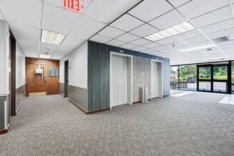 770 N Cotner Blvd, Lincoln, NE for lease Interior Photo- Image 1 of 34