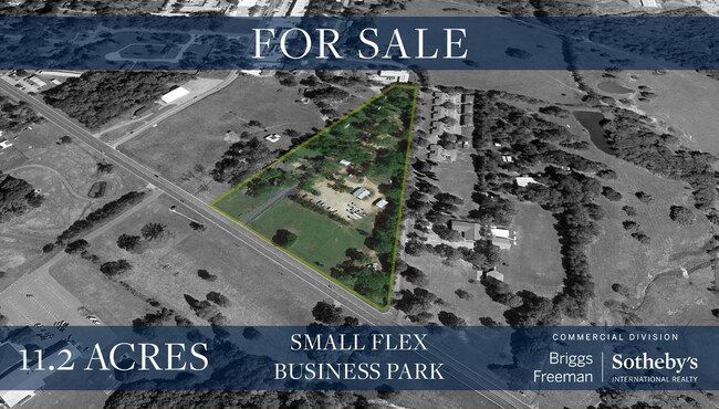 Plus de détails pour 1301 E Corsicana St, Athens, TX - Flex à vendre