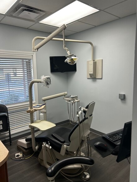 1345 Hembree Rd, Roswell, GA for sale - Building Photo - Image 2 of 14