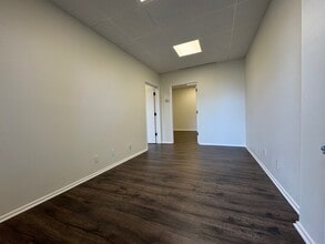 1206 Coast Village Cir, Santa Barbara, CA for lease Interior Photo- Image 2 of 4