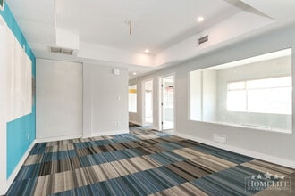 17535-17537 56 Ave, Surrey, BC à louer Photo intérieure- Image 1 de 9