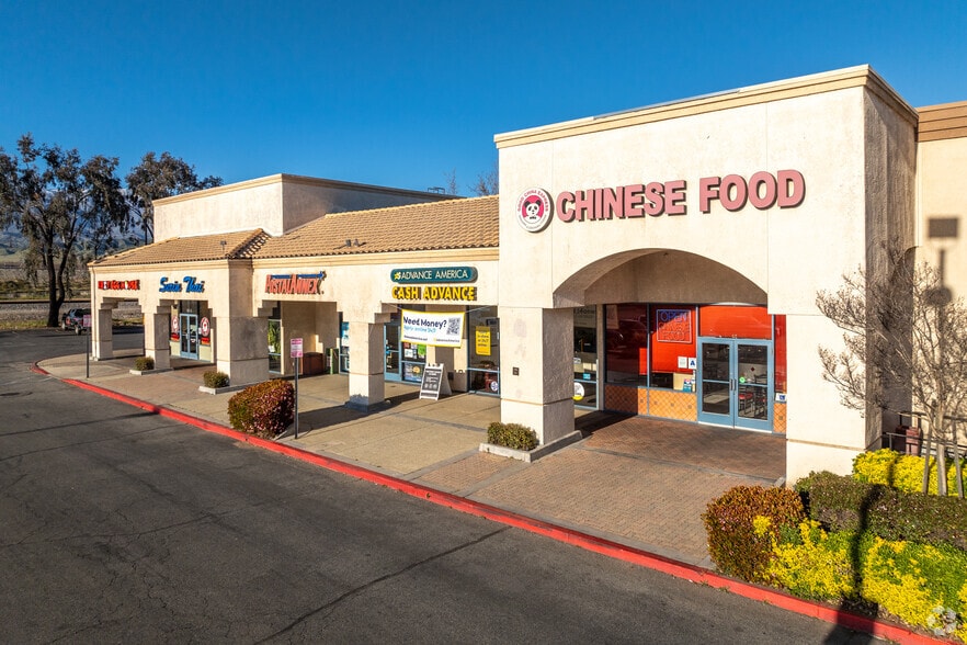 300 S Highland Springs Ave, Banning, CA for sale - Building Photo - Image 3 of 6