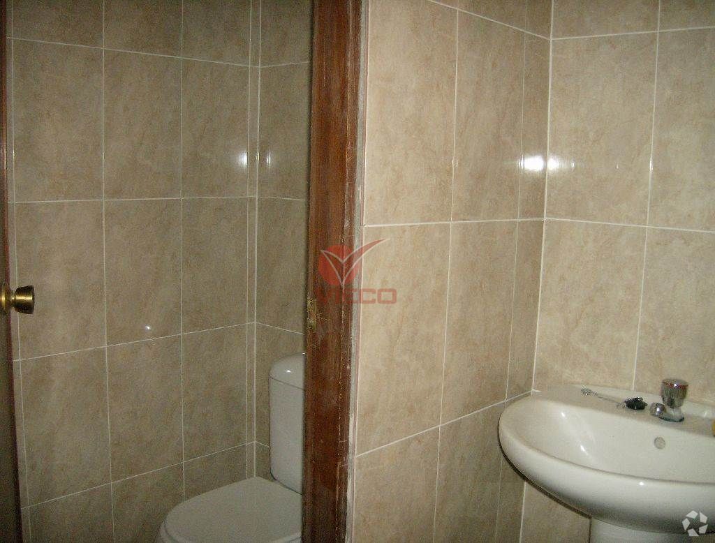 Retail in Cuenca, Cuenca for lease Interior Photo- Image 1 of 1