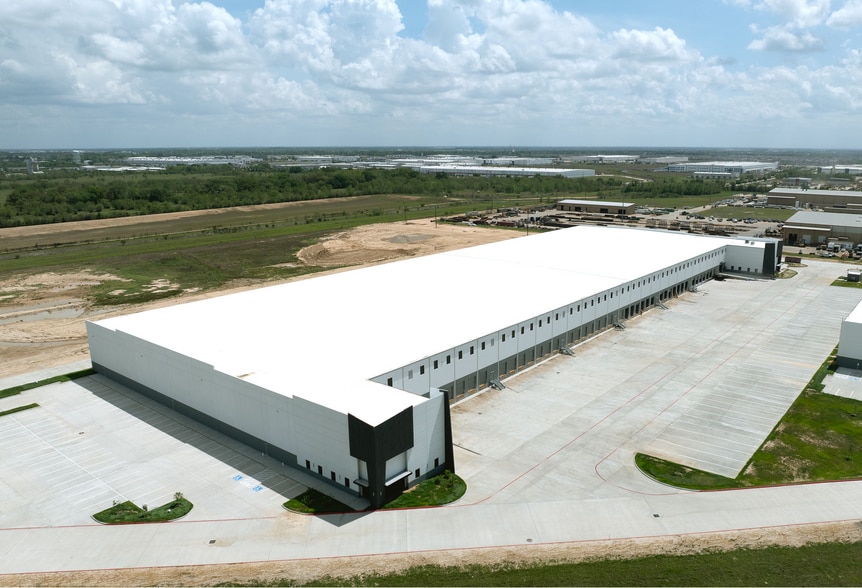 1085 Heritage West Dr, Katy, TX for sale - Building Photo - Image 2 of 7