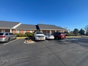 1904 Sunset Blvd, West Columbia, SC à louer Photo du bâtiment- Image 1 de 11