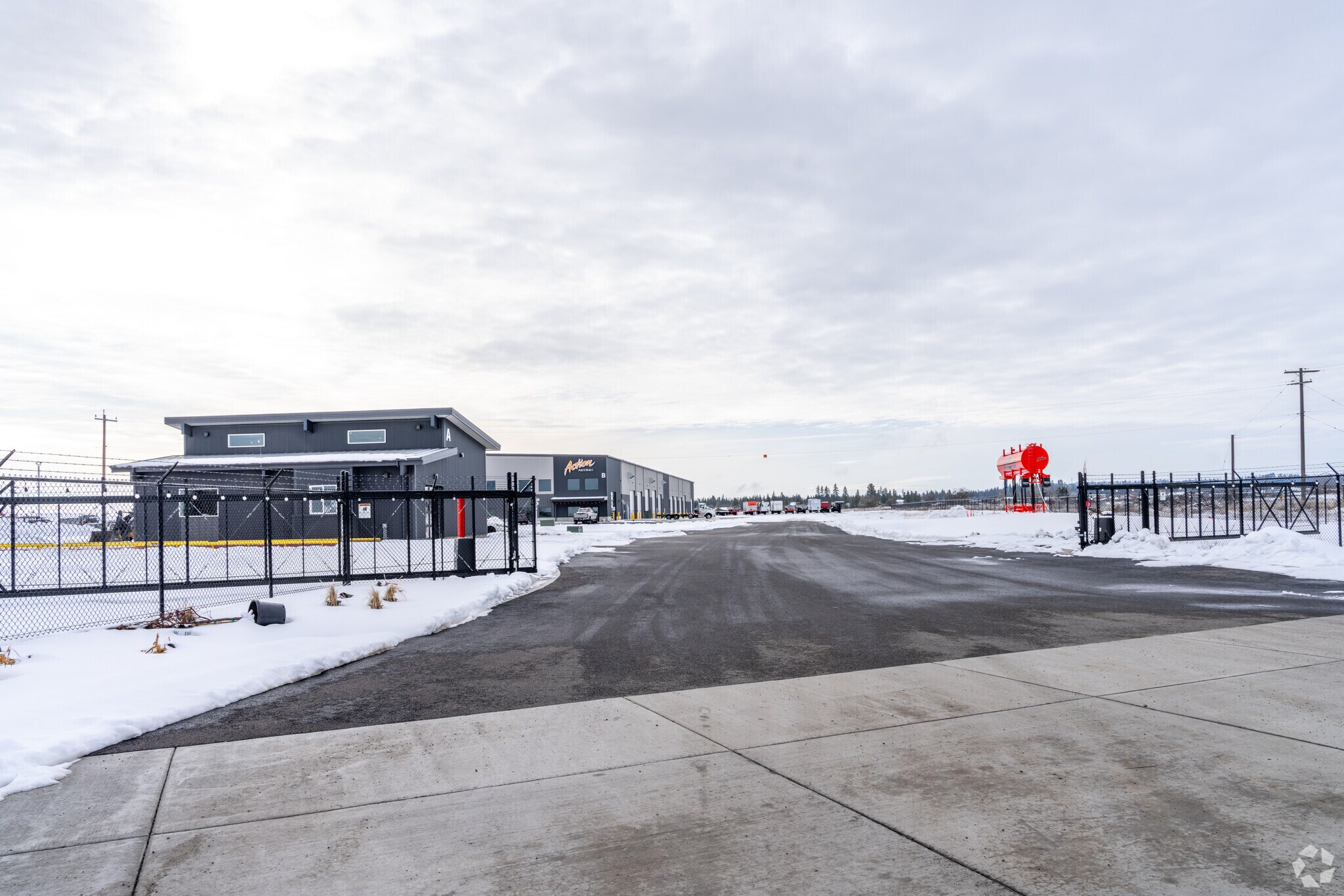 8579 Westbow Blvd, Spokane, WA à louer Photo principale- Image 1 de 7