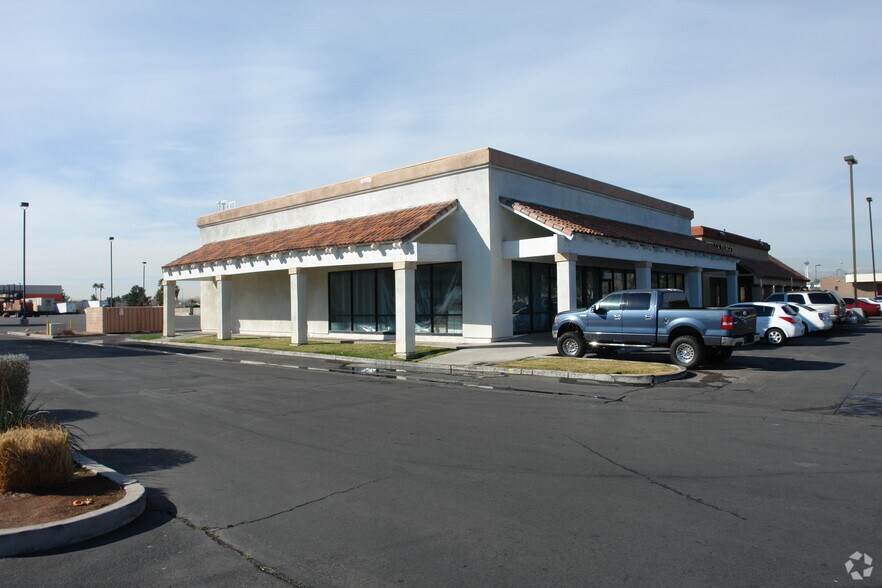 1255 S Lamb Blvd, Las Vegas, NV à louer - Photo du bâtiment - Image 2 de 3