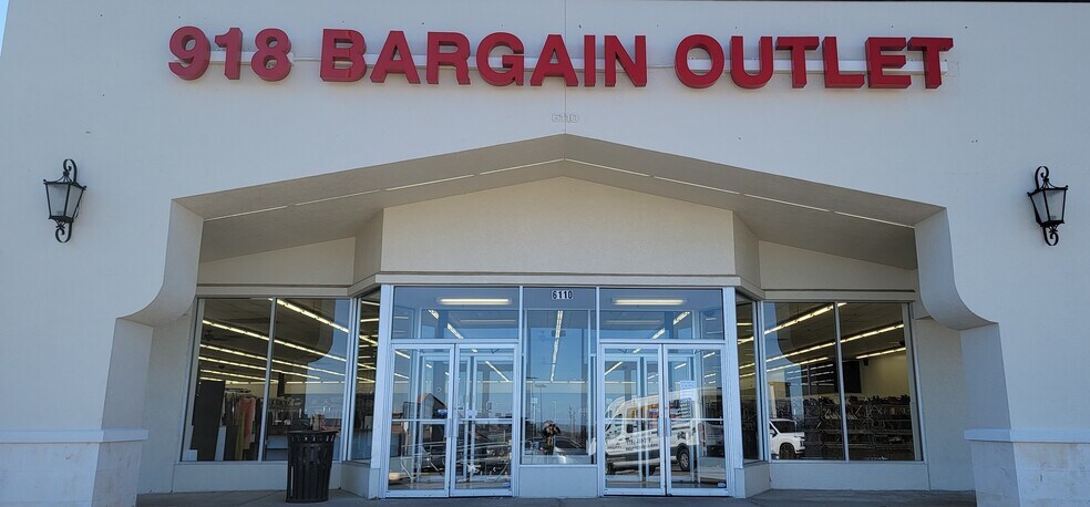 7104-7122 S Sheridan Rd, Tulsa, OK à louer - Photo du bâtiment - Image 3 de 8