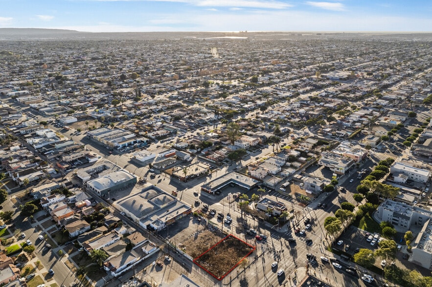 7200 S Western Ave, Los Angeles, CA for sale - Building Photo - Image 2 of 9