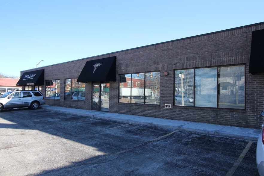 401 Harrison St, Oak Park, IL for sale - Building Photo - Image 2 of 7