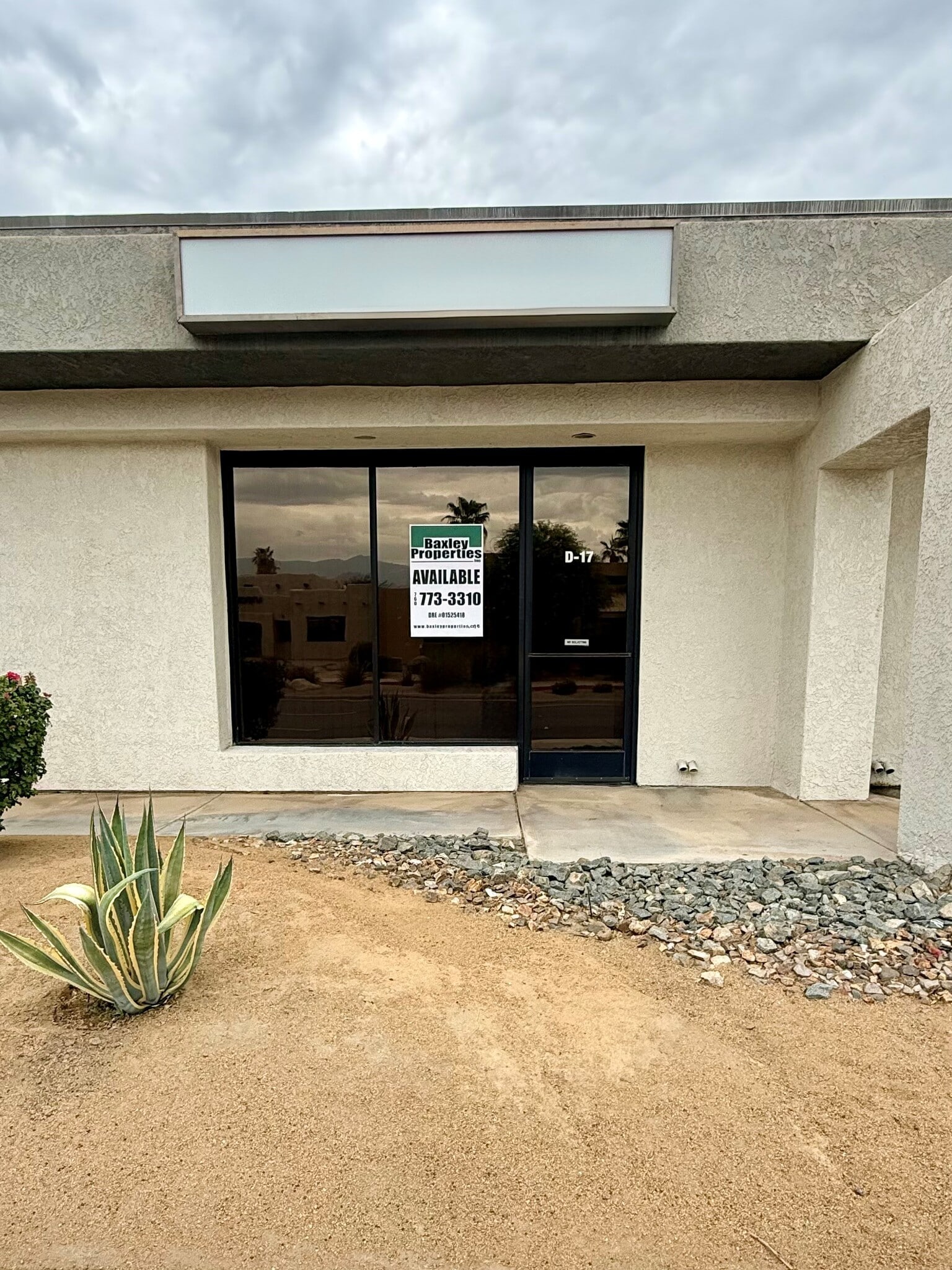 72880 Fred Waring Dr, Palm Desert, CA for lease Interior Photo- Image 1 of 7