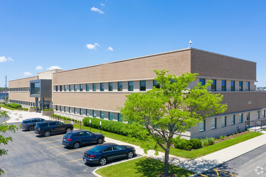 3400-3450 Oakton St, Skokie, IL for sale - Building Photo - Image 2 of 4